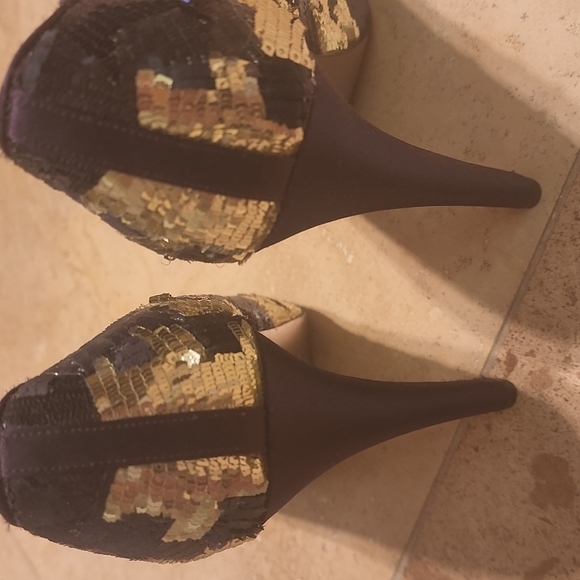 Glam Spike Heels by Nina of New York 5" High Heels 7.5 - Picture 5 of 8